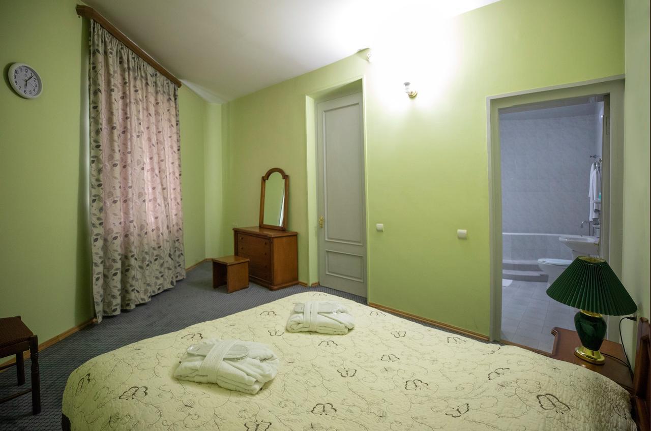 Leader Hotel Gori Eksteriør billede