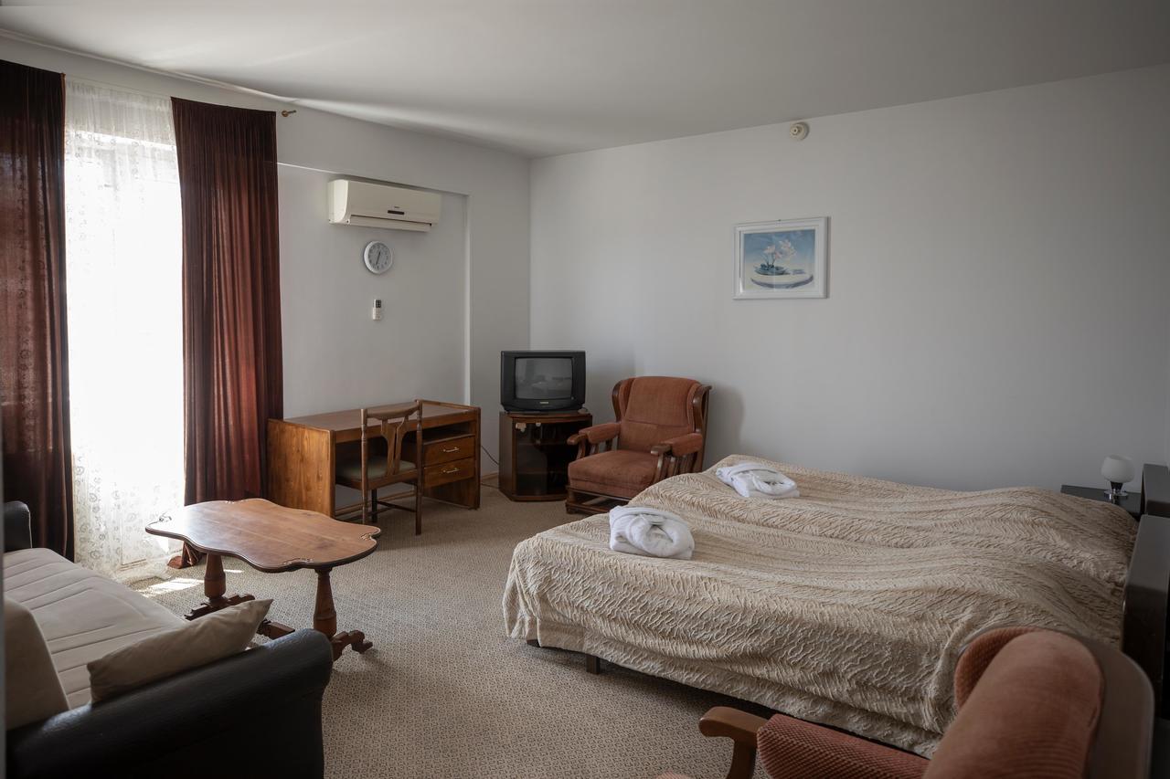 Leader Hotel Gori Eksteriør billede
