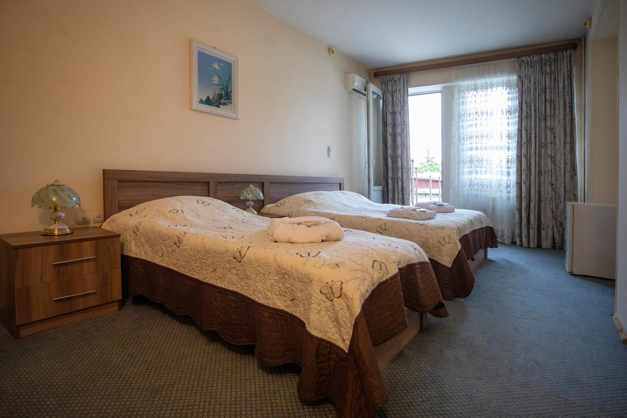 Leader Hotel Gori Eksteriør billede