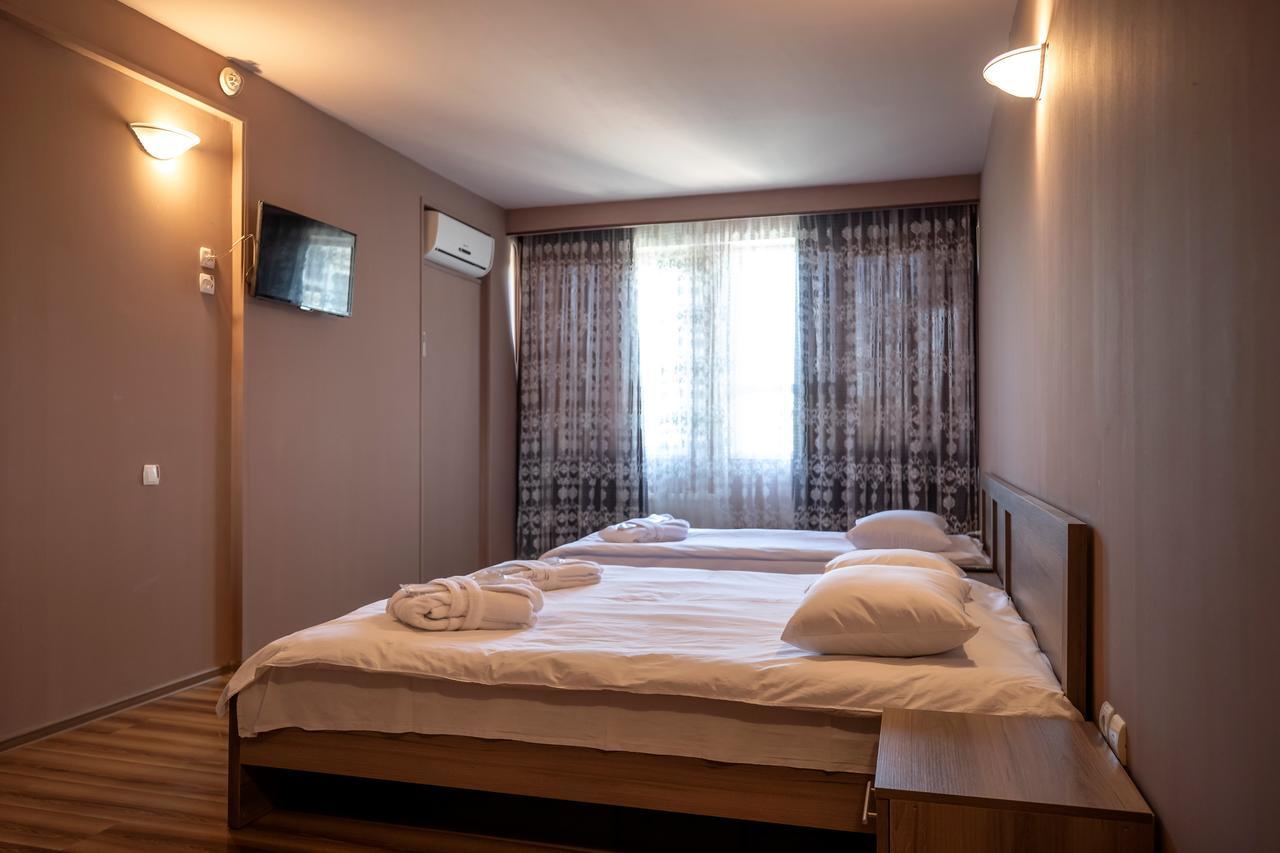 Leader Hotel Gori Eksteriør billede