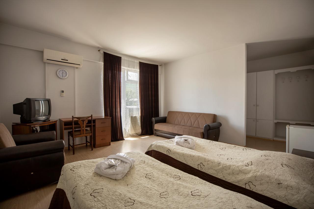 Leader Hotel Gori Eksteriør billede